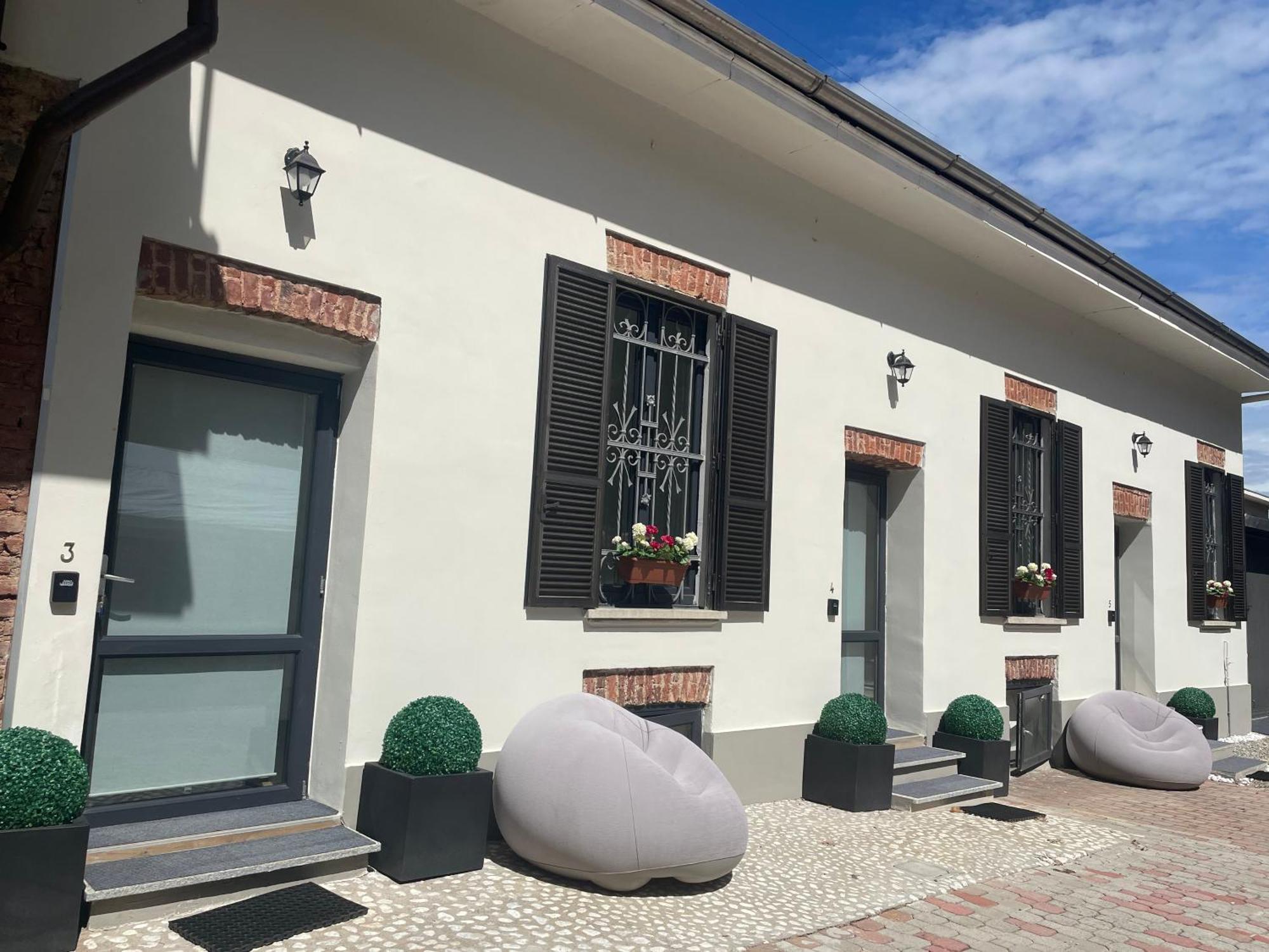 Villa Simona Malpensa 加拉瑞特 外观 照片