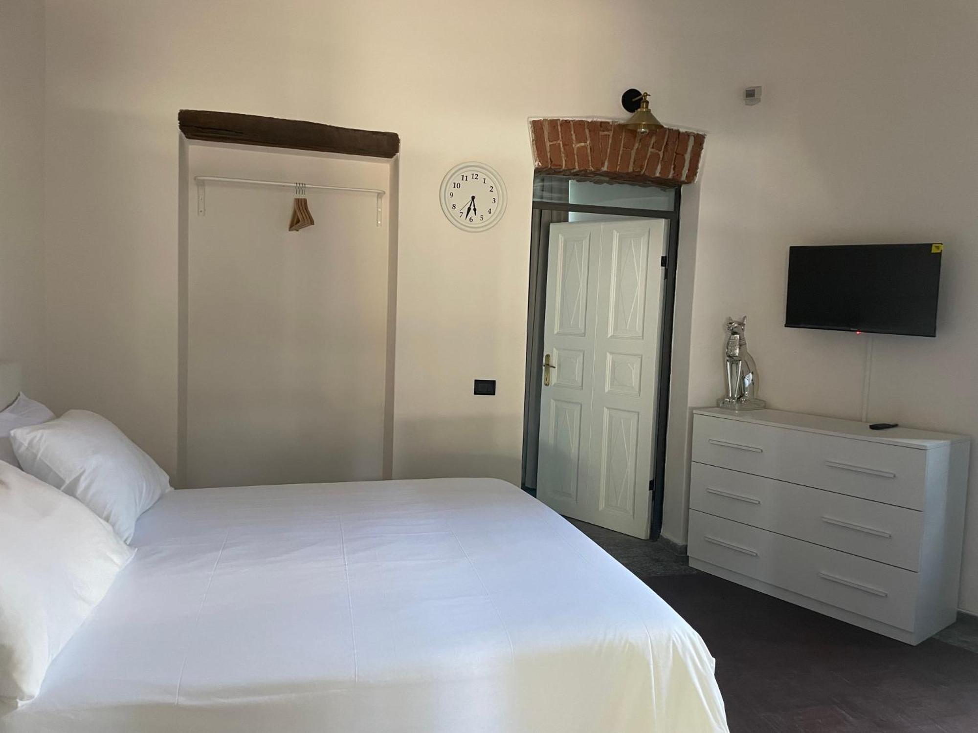 Villa Simona Malpensa 加拉瑞特 外观 照片