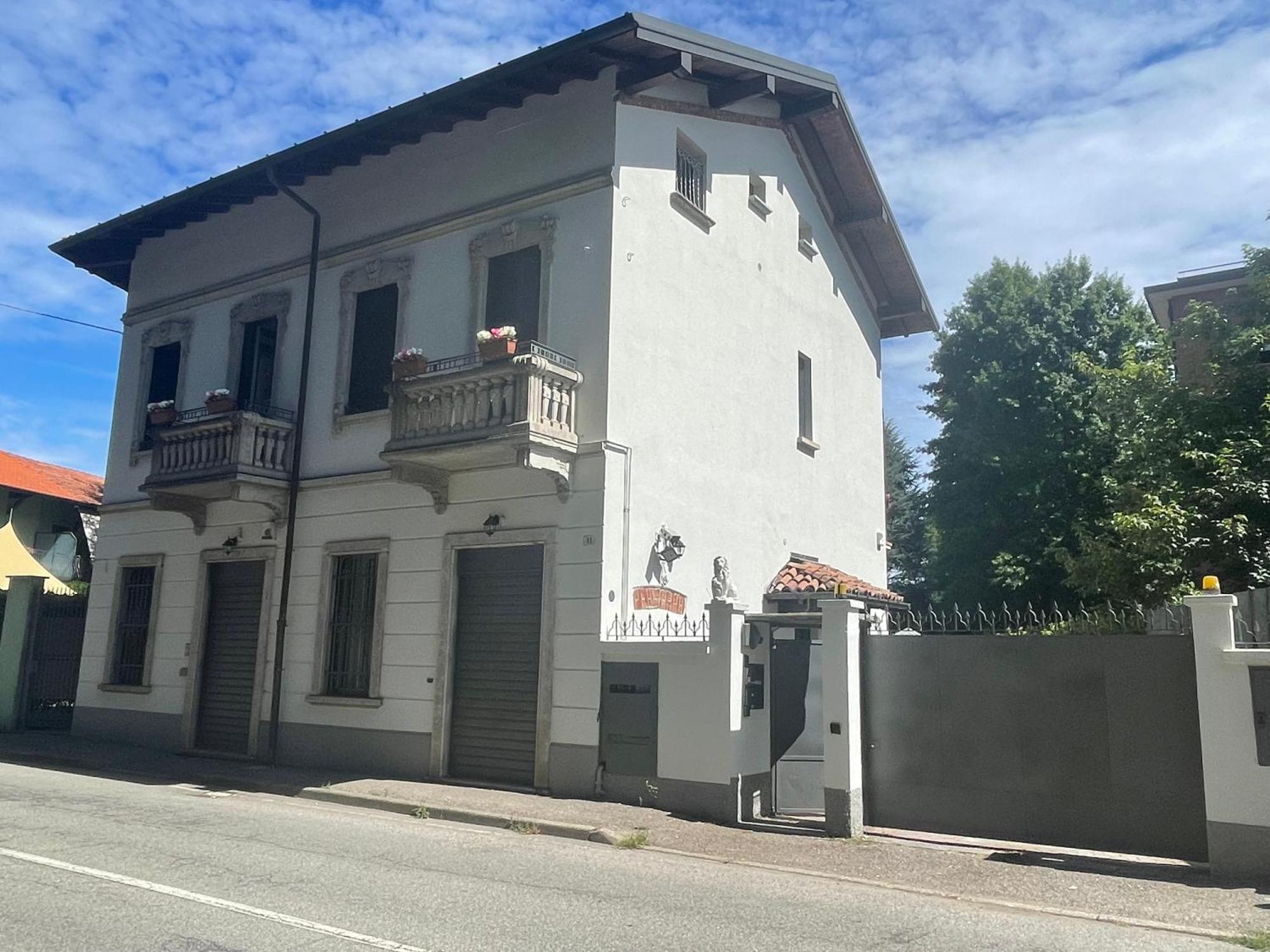 Villa Simona Malpensa 加拉瑞特 外观 照片