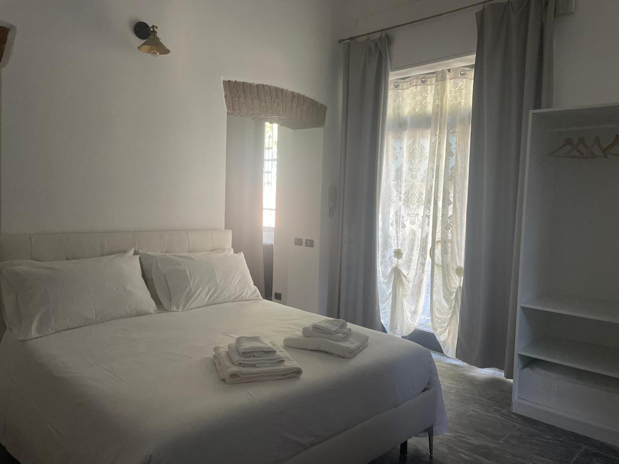 Villa Simona Malpensa 加拉瑞特 外观 照片